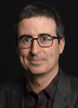 1024px-John_Oliver_November_2016